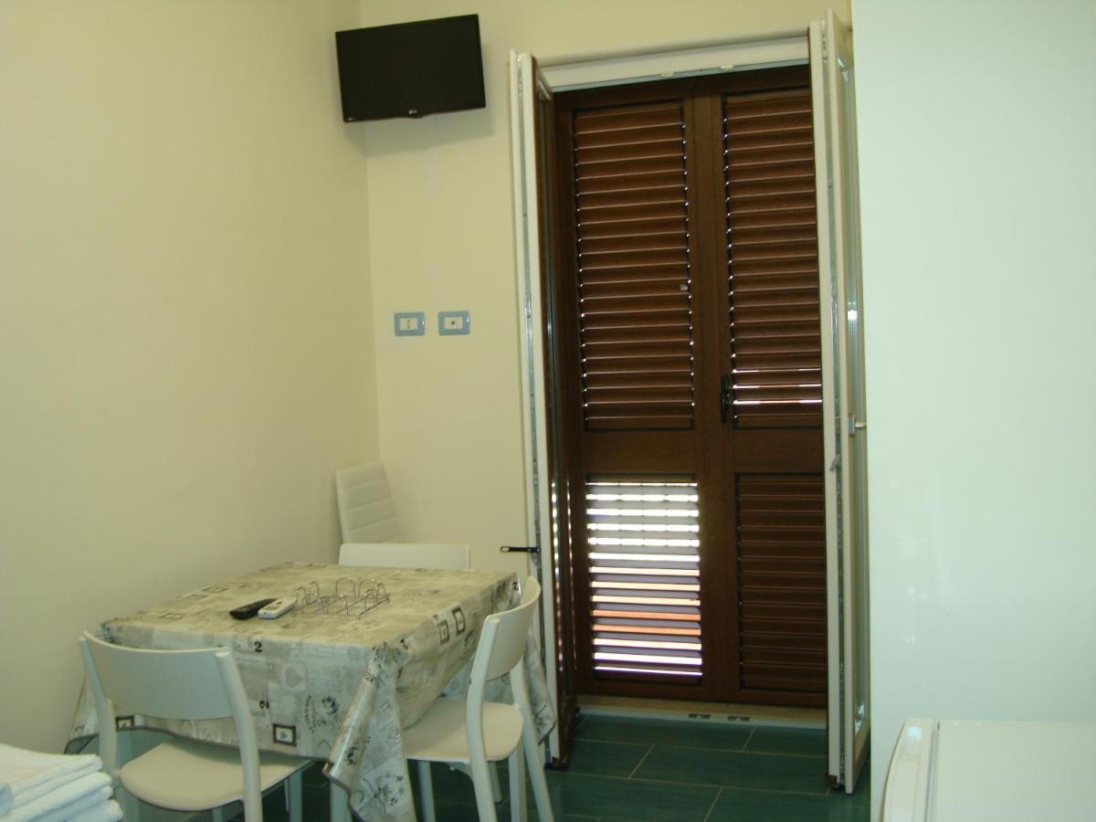פיומפרדו ברוציו Guest House Mare E Luna מראה חיצוני תמונה